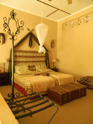 Corona Guest Farm