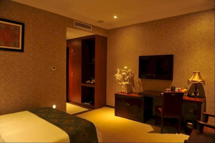 Relax Hotel (Hangzhou Shitang)(杭州石塘瑞莱克斯大酒店)