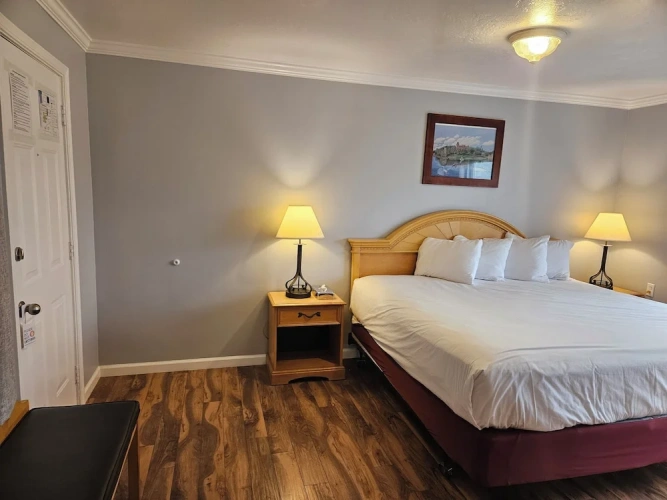 Standard Double room with water view