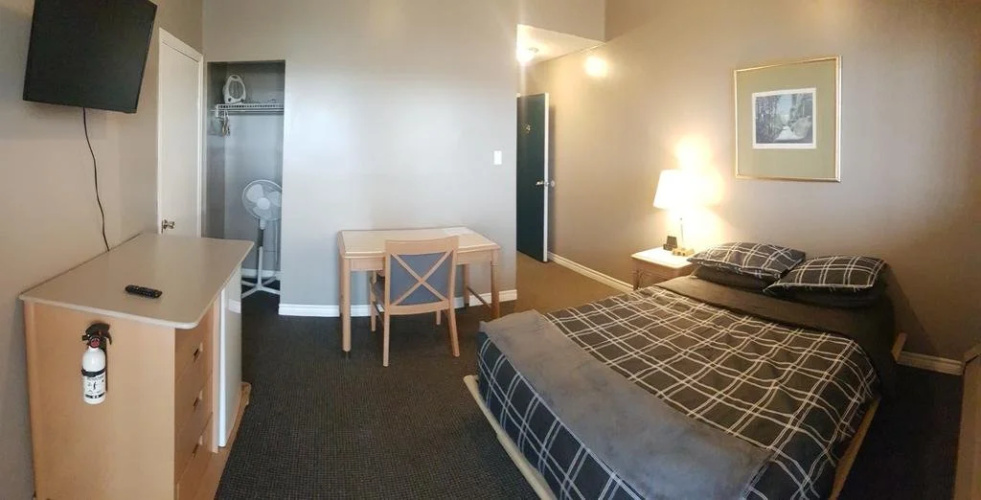 Stoco Lake Lodge