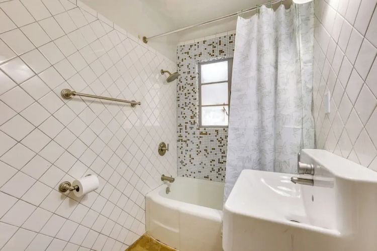Central & Quaint Phoenix Condo - Pets Welcome!