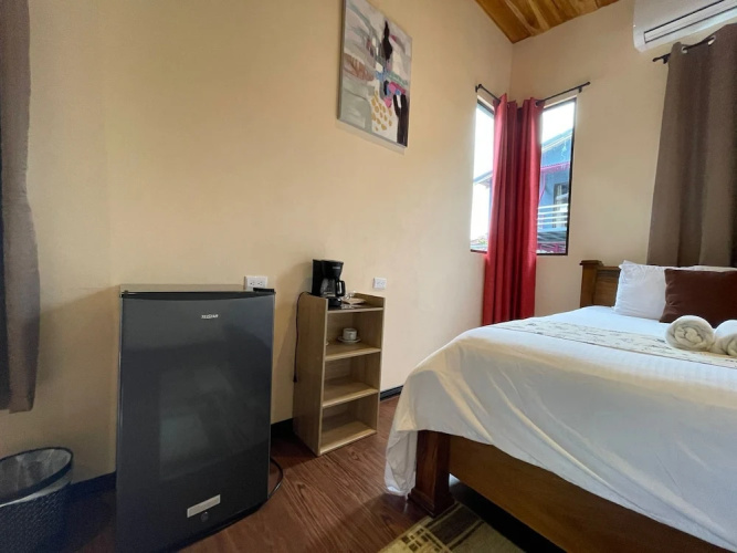 Millenium Hostels - Manuel Antonio