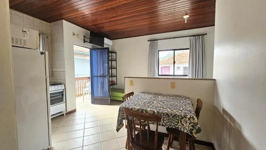 Encantada Floripa Vermelha