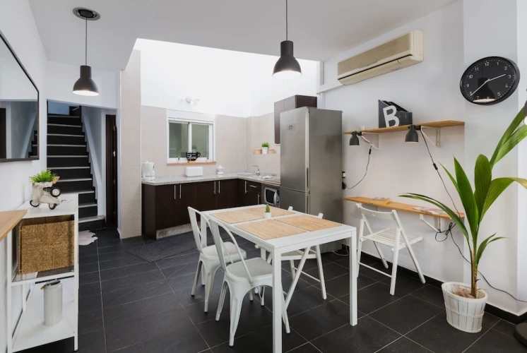2 Bedrooms Apartment with balcony