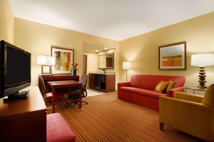Embassy Suites by Hilton Norman Hotel & Conference Center photo 8