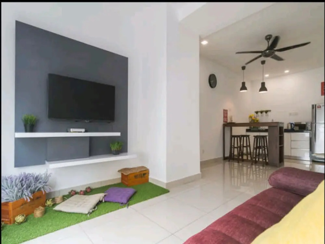 Mansion One Suites by Merlene