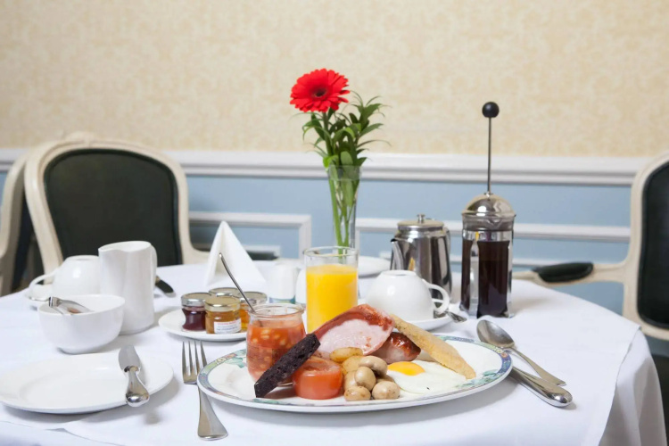 The Evesham Hotel