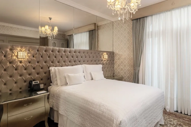 Economy Suite