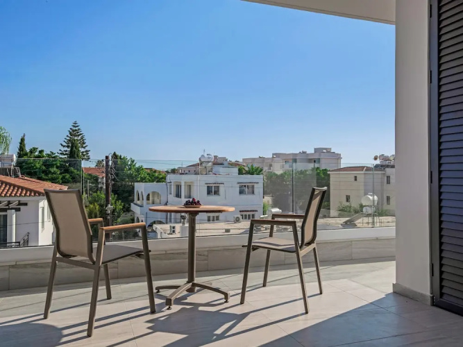 Sanders Olive - Cute 2-bdr Apt With Shared Pool