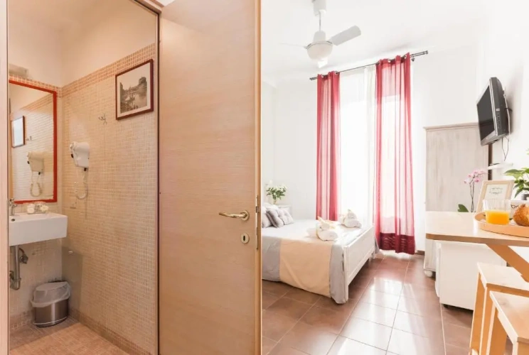 Standard Triple room