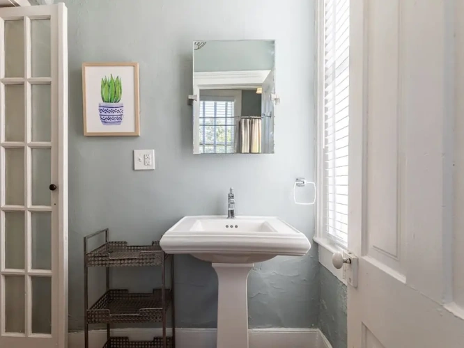 4 Bedrooms Cottage