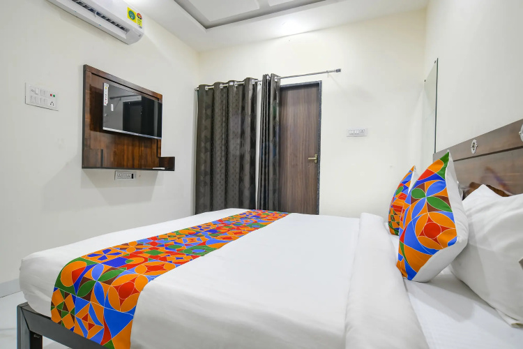 Fabhotel Dr Greens