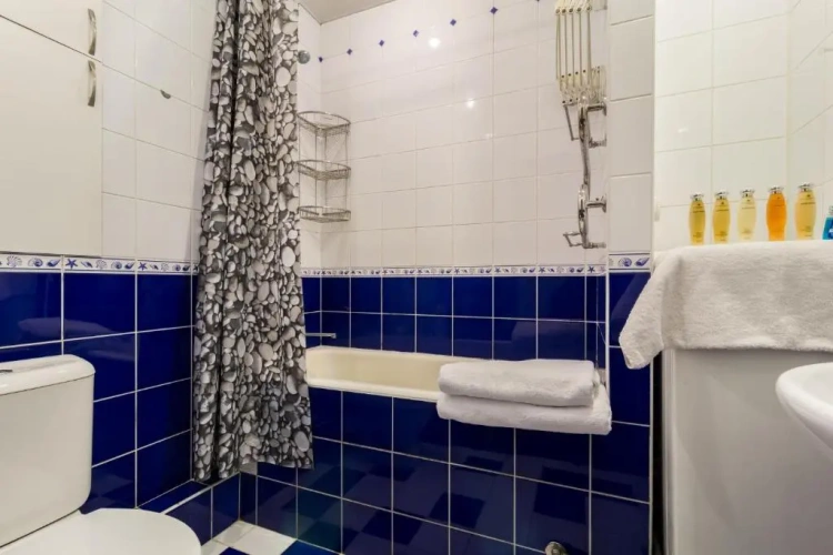 3 Bedrooms Apartment