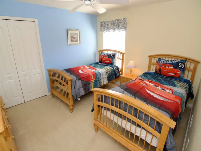 4 BED Pool Home ON Golf Community