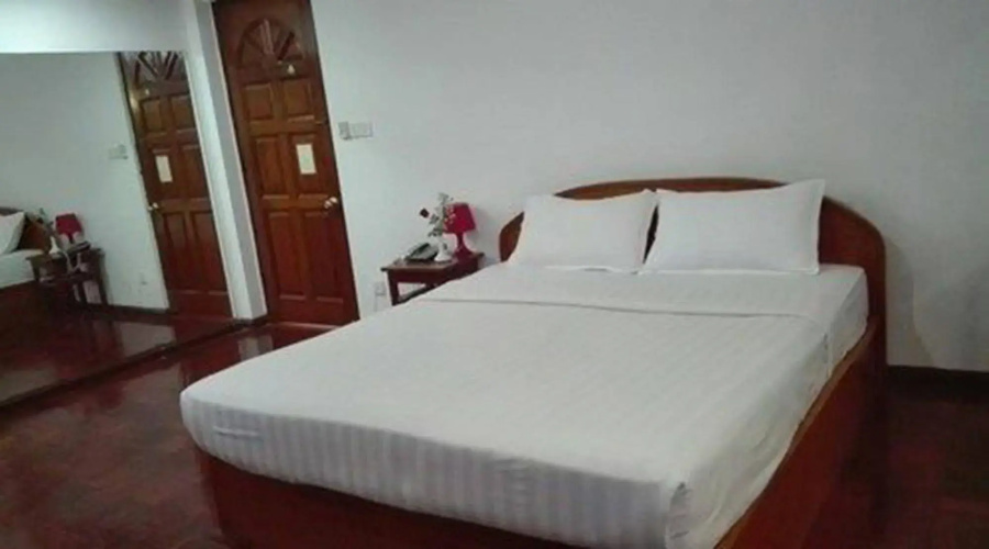 Airport Inn