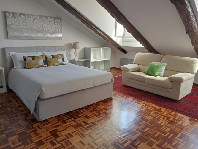 Mole Apartment