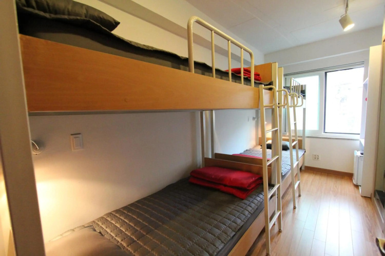 B my guesthouse - Hostel
