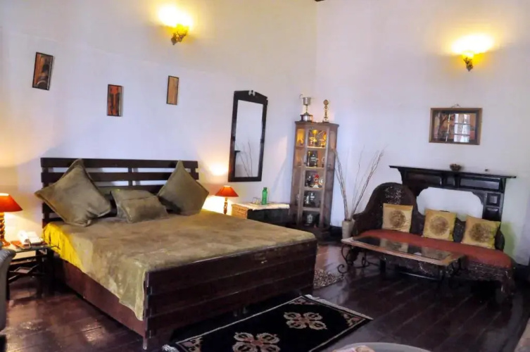 Hira Mount Retreat