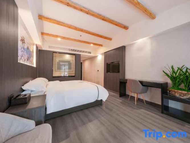 Luxury Double room with balcony