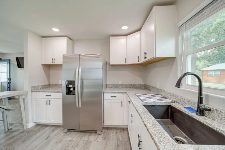 4 Bedrooms Cottage