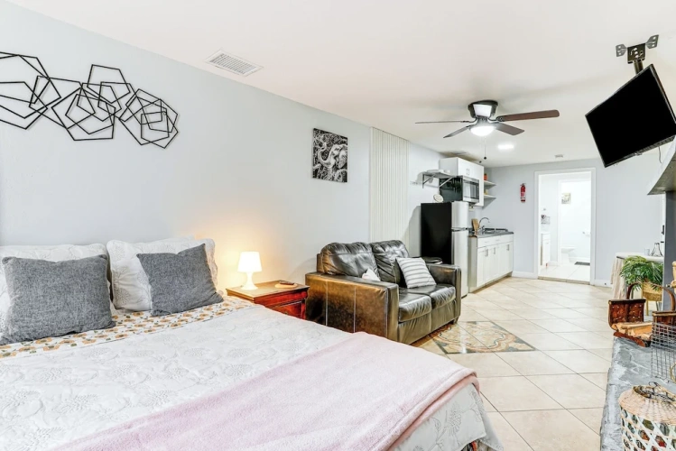 Guest rooms