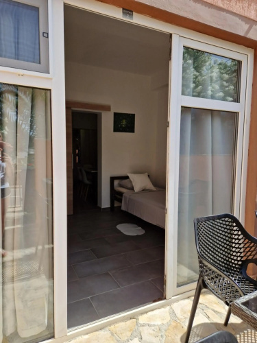 Apartmani Biba, Vir
