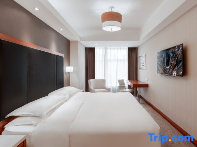 1 Bedroom Double Family Suite