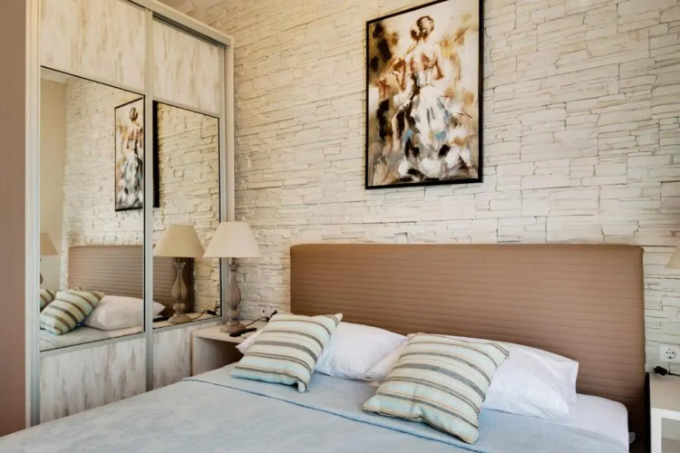 Luxury 2br apartment 50m from beach