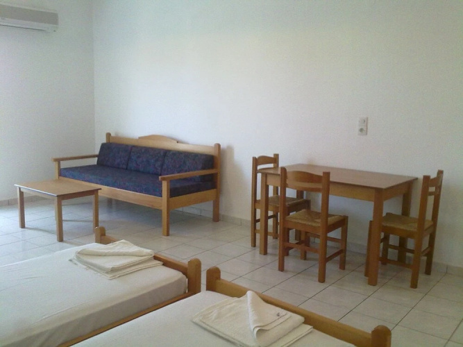 Irilena Apartments