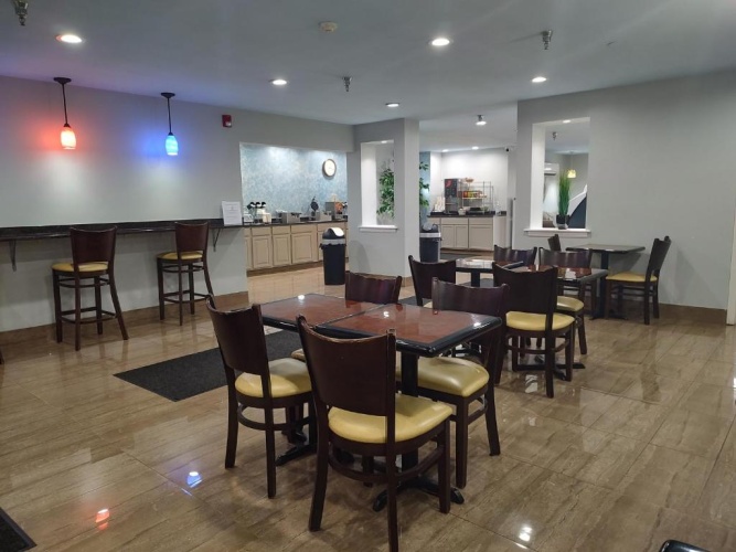 Hilltop Inn & Suites - North Stonington photo 21