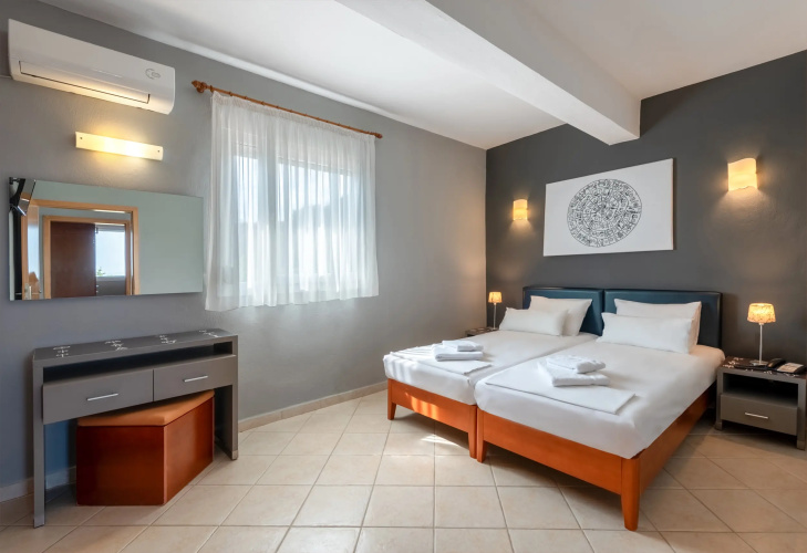 Ampelia Hotel Kassandra
