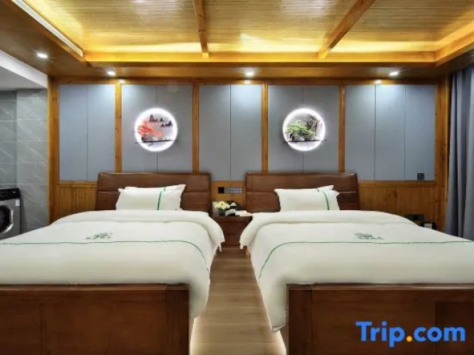Standard Twin room with sunrise view