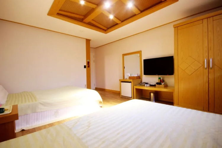 Namwon Hong Kong