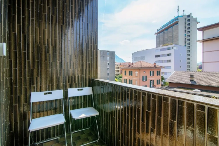 Apartment with balcony
