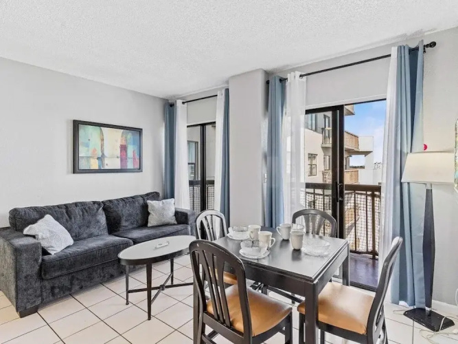 Enclave Swanky