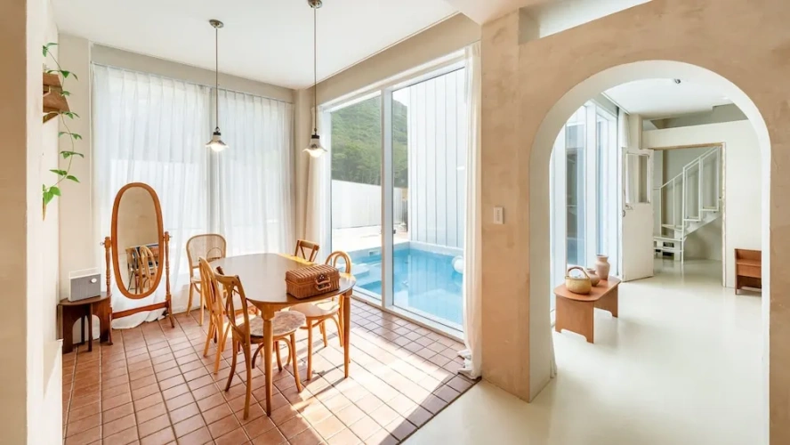 1 Bedroom Cottage with balcony