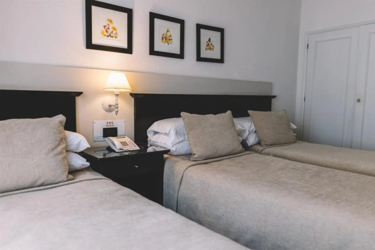 Dos Reyes Hotel