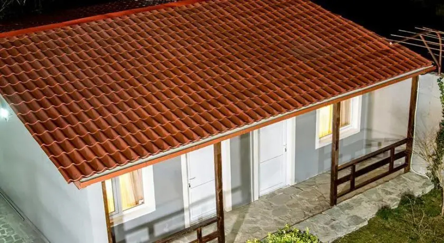 Hotel Hilltop