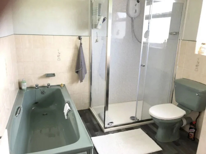Impeccable 3-bed Apartment in Belfast