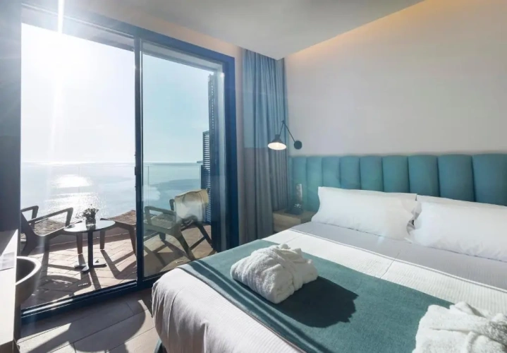 Standard Double room with sea view