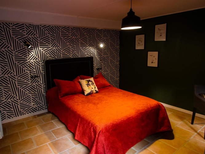 Deluxe Double Suite with garden view