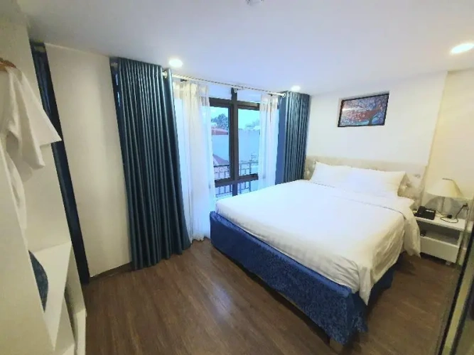 Standard room with balcony