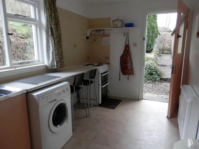 2 Bedrooms Cottage