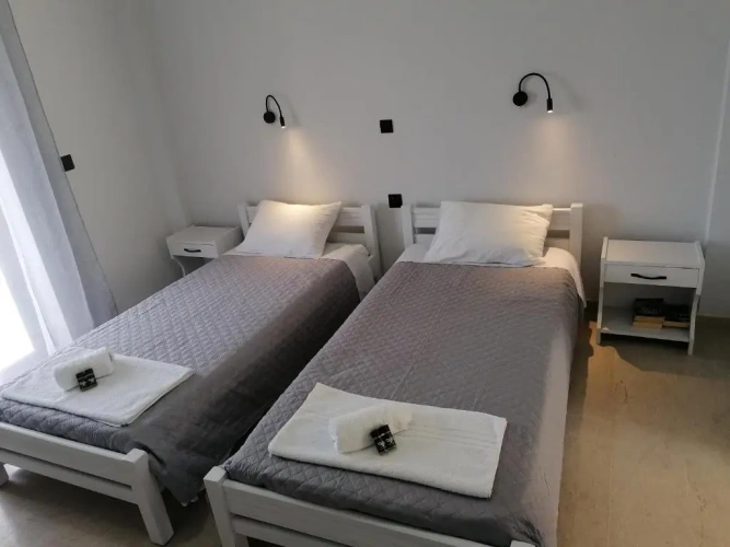 2 Bedrooms Apartment