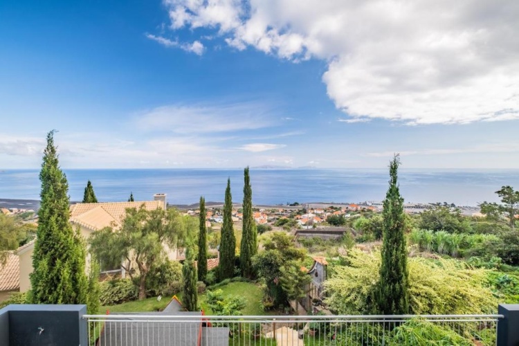 3 Bedrooms Villa