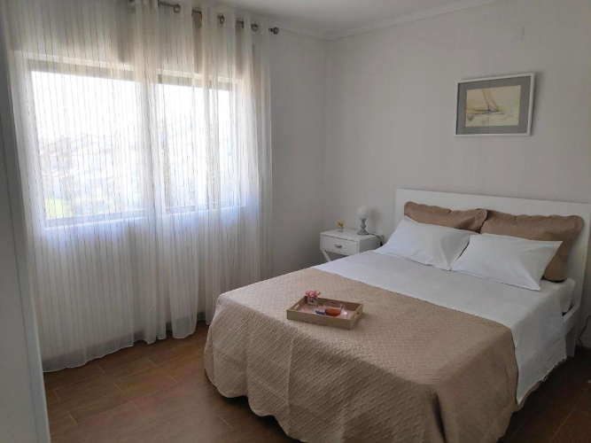 3 Bedrooms Cottage