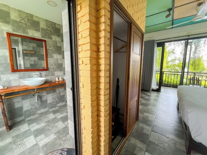 Deluxe Double room with balcony and with pool view