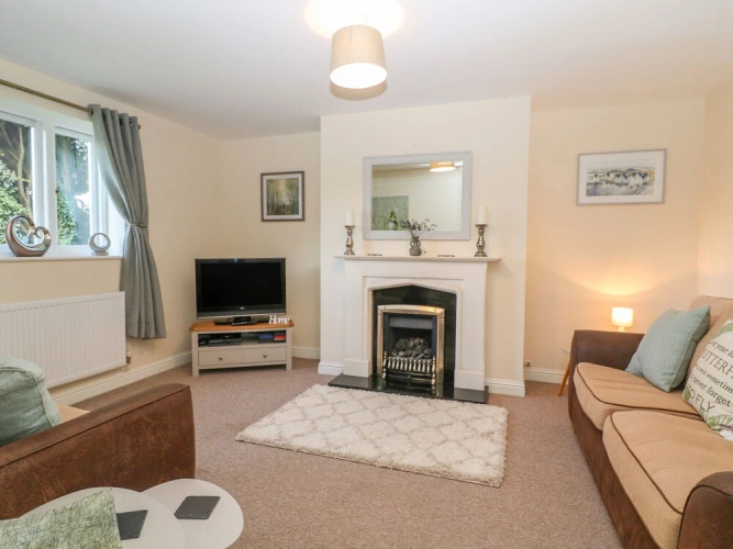 Fosse Cottage