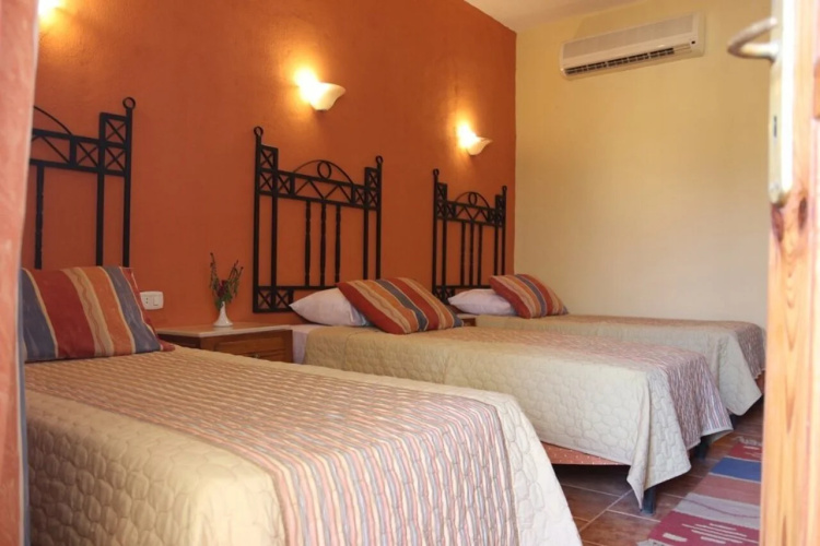 Marina  Beach  Hotel