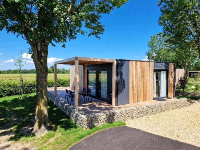 2 Bedrooms Chalet